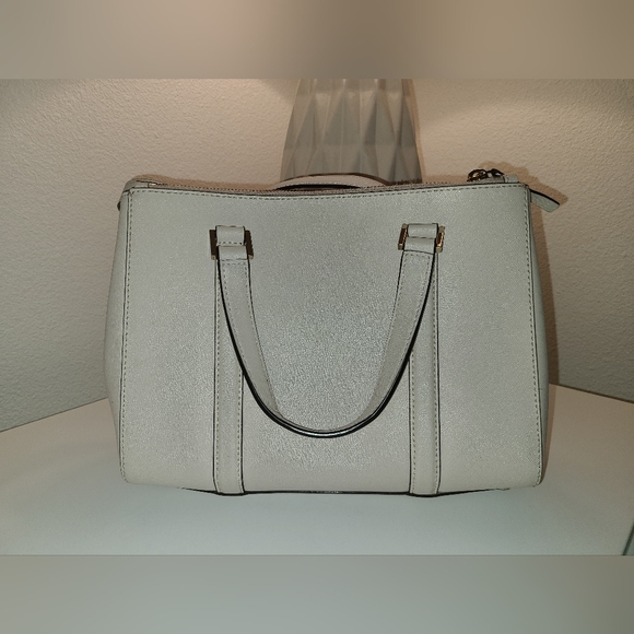 Kate Spade Purse - Picture 2 of 3